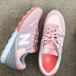 NEW BALANCE 696 Sunset Pink Size 8